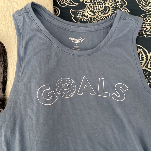 3 tank Tops Size Small - Picture 4 of 6